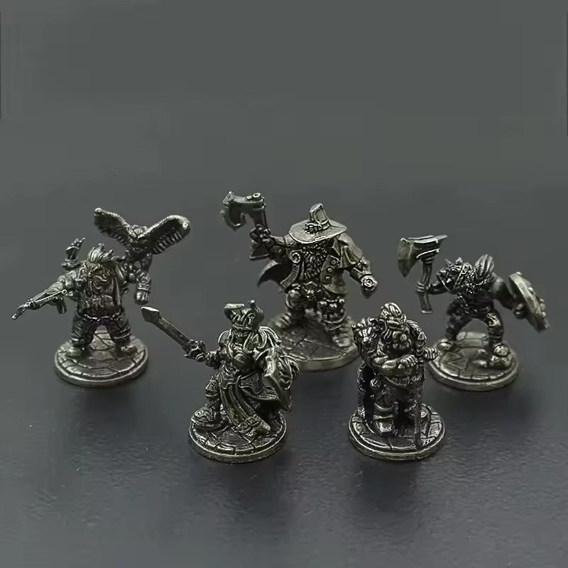 Board Game Vantage - Vintage White Brass Miniature Dwarf Warrior