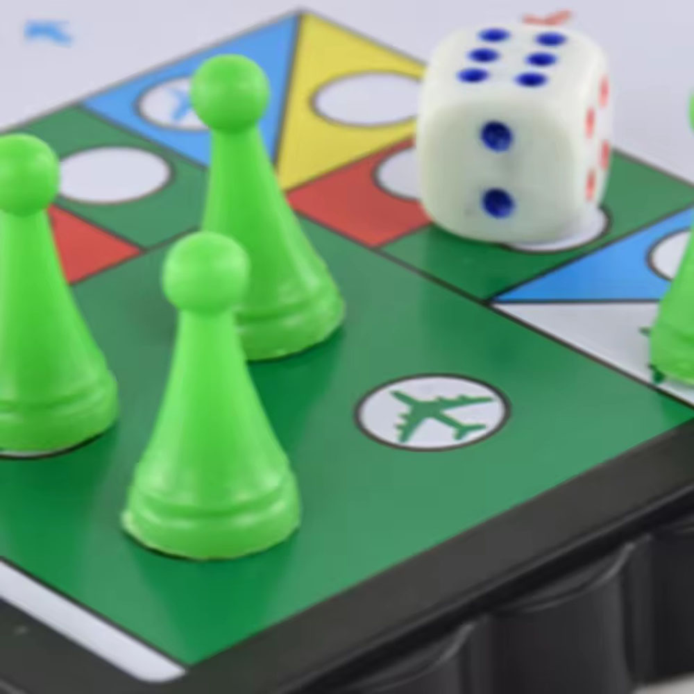 Foldable magnetic flying chess - огляд і ціна Board Game Ludo